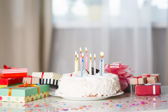 20代女性へ贈る、おしゃれな誕生日プレゼント15選【友達・恋人・家族など】