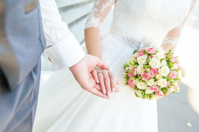結婚祝いのお返しで感謝の気持ちを伝えたい! 人気の内祝い20選
