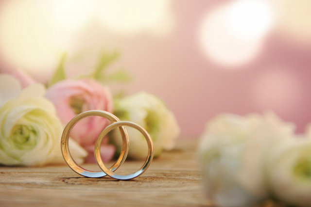 銀婚式って結婚何年目のお祝い?祝い方やおすすめのプレゼントも詳しく解説!