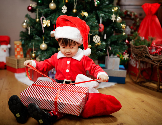 小学生以下の子供へ贈るクリスマスプレゼントおすすめ20選【年齢別】