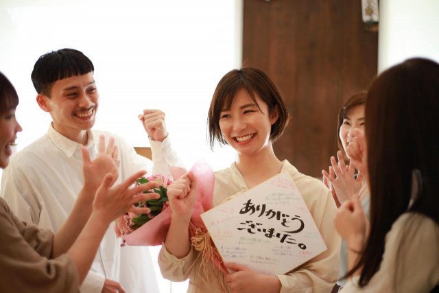 【年代別】女性への退職祝い!本当に喜ばれるおしゃれなプレゼント20選